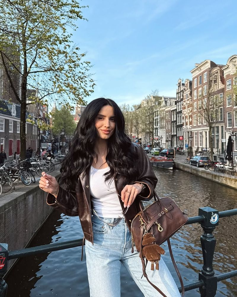 Ioana Grama s-a fotografiat cu un actor celebru la câteva săptămâni după ce a confirmat despărțirea de fostul iubit