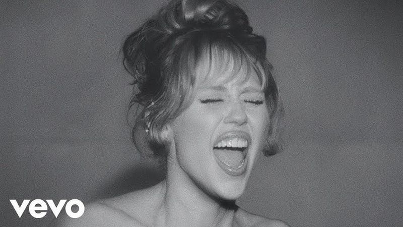 VIDEOCLIP: Miley Cyrus - More to Lose