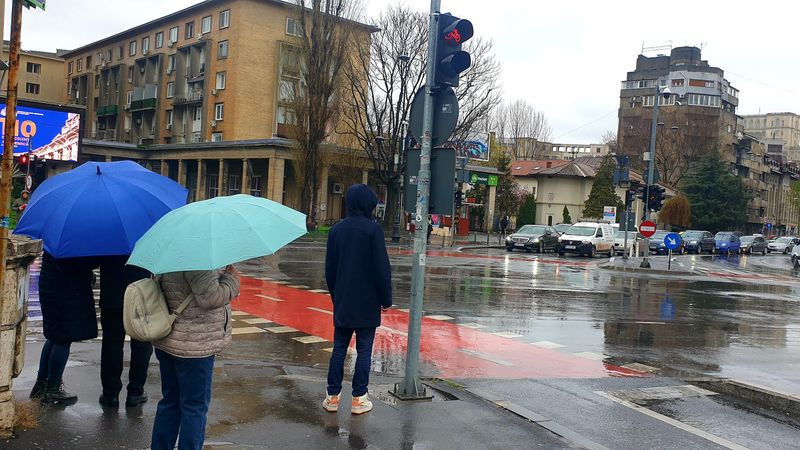 Strat de zăpadă de până la şase centimetri! Meteorologii nu aduc deloc vesti imbucuratoare pentru urmatoarea perioada