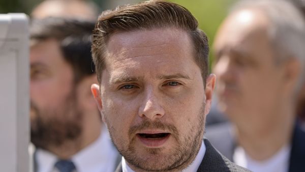 Cine i-a luat locul lui Nicușor Dan la primaria Capitalei? Cine este Stelian Bujduveanu