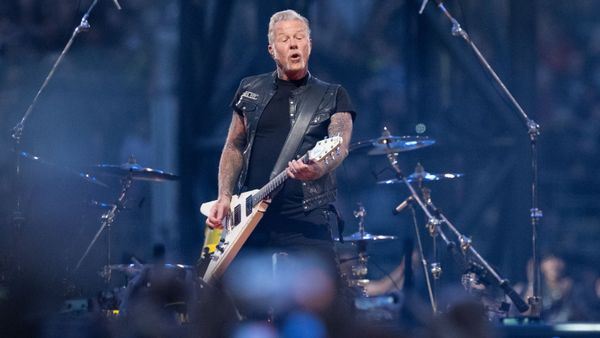 Azi se pun in vanzare primele bilete la concertul Metallica!
