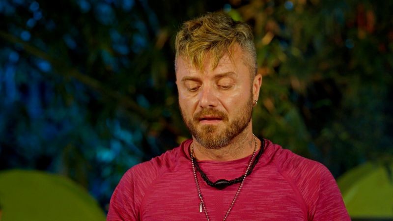 Tavi Clonda a părăsit competiţia 