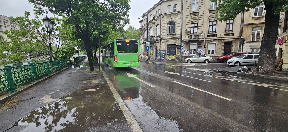 Sfârșit de mai ca-n noiembrie: frig și ploi în toată țara! Cum va fi vreme în București în următoarea perioadă