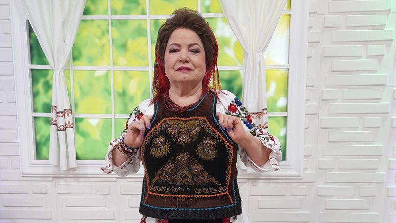Detaliul SECRET care a ieșit la iveală abia acum! De ce Saveta Bogdan nu vrea să răm&acirc;nă &icirc;n America la fiica ei: "Doamne ferește!". Fanii interpretei de muzică populară au rămas surprinși c&acirc;nd au auzit