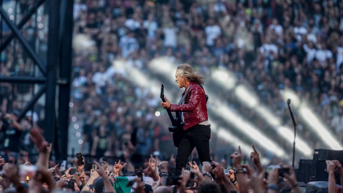 Cum poți să ajungi la concertul Metallica de la București? 