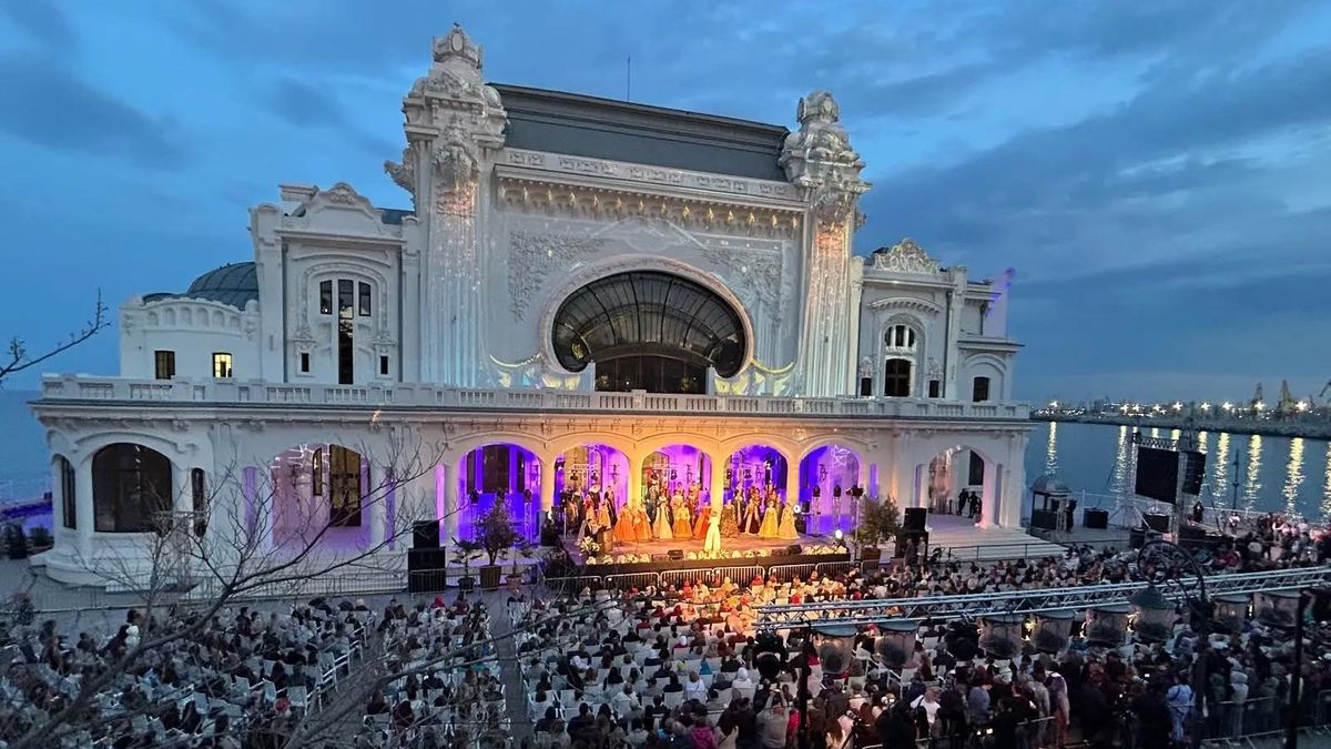 Cât costă o cununie civilă în interiorul Cazinoului din Constanța 
