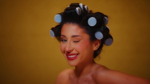 VIDEOCLIP: Nicole Cherry - Numai una