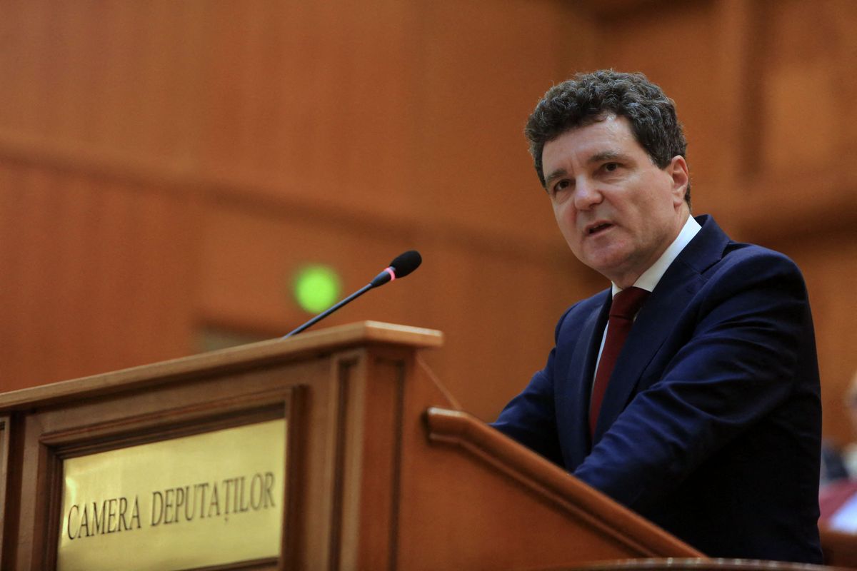 Nicuşor Dan, după cazul crimei din cartierul Cosmopolis: "Trebuie să extindem reţeaua de centre la care victimele violenţei domestice pot să apeleze"