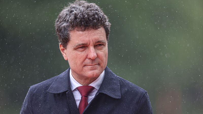 Ce spune Nicusor Dan despre salariul pentru postul de cercetător la Institutul de Matematică