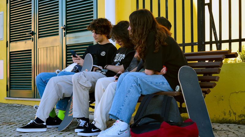 Ce pot face adolescenții &icirc;n vacanța de vară. Activități utile, educative, distractive