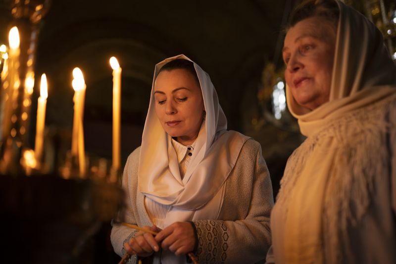 Ce obiceiuri respectă românii în Lunea Duhului Sfânt? 