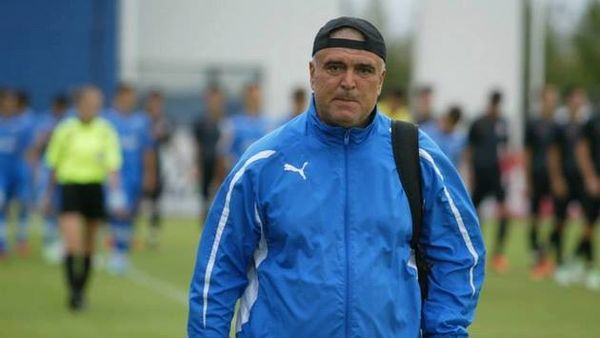 A murit fostul fundaş Vasile Mănăilă, campion al României cu Universitatea Craiova