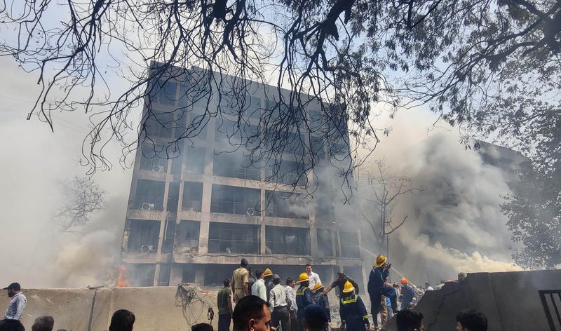 Cladirea peste care s-a prabusit avionul Air India