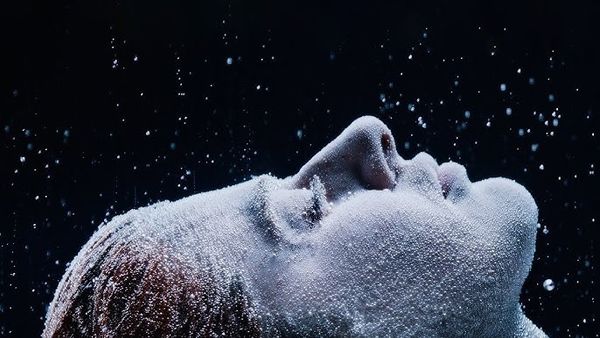 TRACKLIST "Albumul ăsta s-a scris din bucăți de suflet. E tot ce n-am putut spune altfel decât prin muzică". Lidia Buble și-a lansat albumul de debut - "Fragil"