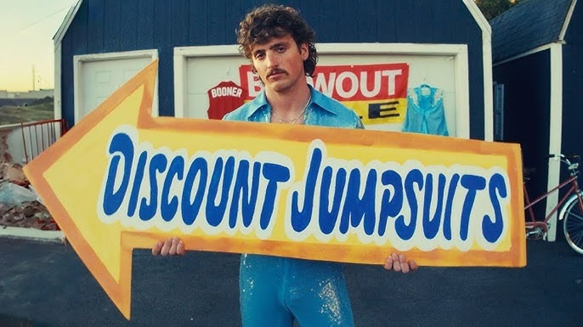 Benson Boone - Mr Electric Blue