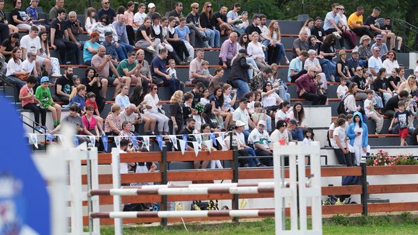 Hipodromul Craiovei, bijuteria interbelică care revine în cursa turismului