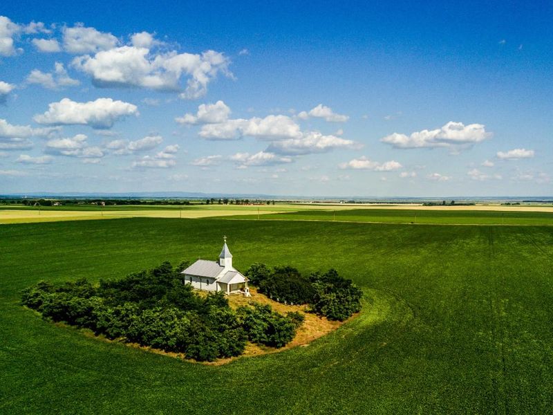 Află legenda bisericii din Carei
