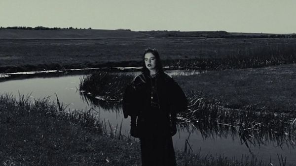 PLAY & REPLAY! Dora Gaitanovici și Irina Rimes au lansat piesa "Dor"