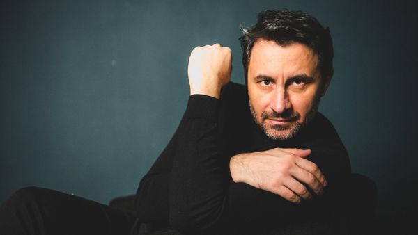 Adi Nour a fost dat afară de la Teatrul Național de Operetă fără explicații clare, dar motivul real a ieşit la iveală acum: "S-a hotăr&acirc;t că nu le mai sunt de folos". Ce a stat &icirc;n spatele deciziei şochează pe toată lumea