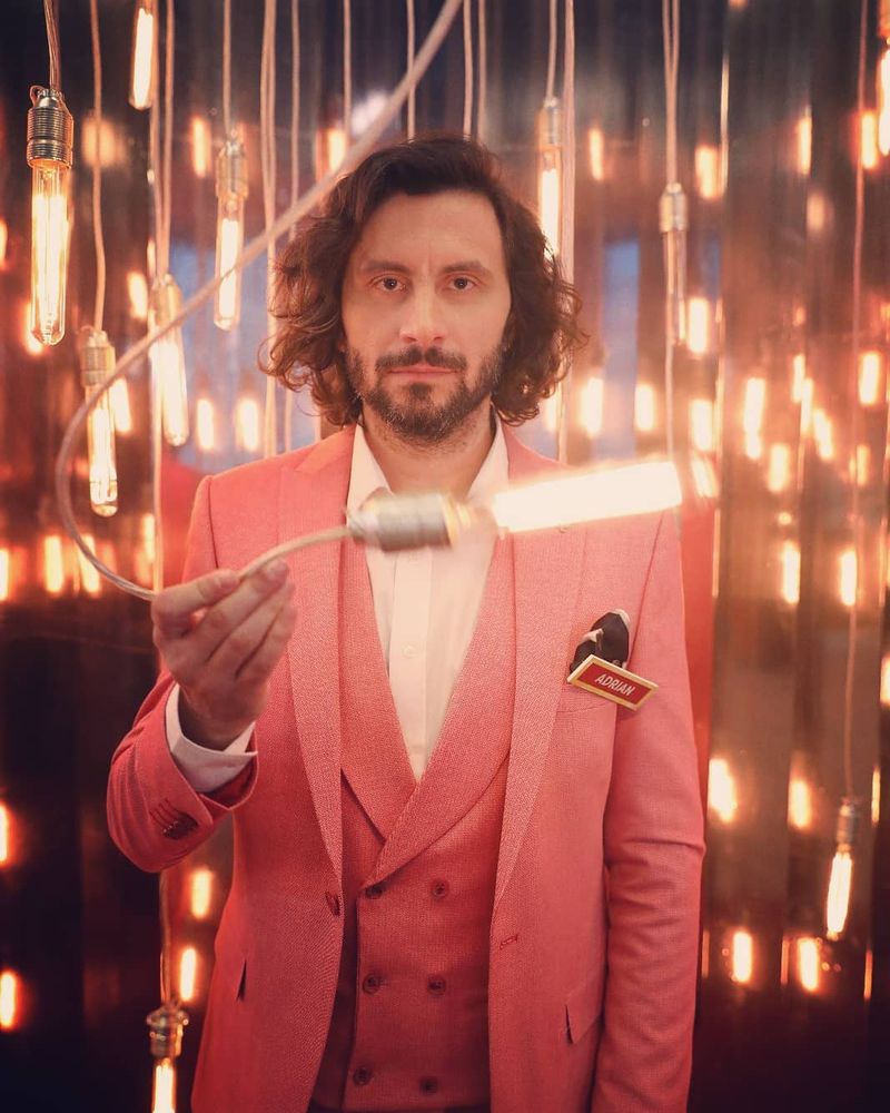  Adi Nour a fost concediat brusc