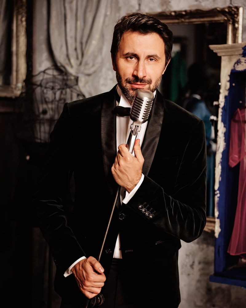  Adi Nour a fost concediat brusc