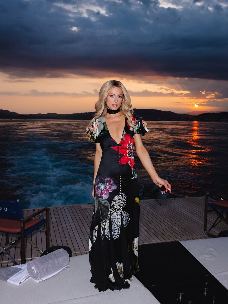 Paris Hilton, printre artiștii care vor face show la IntenCity 