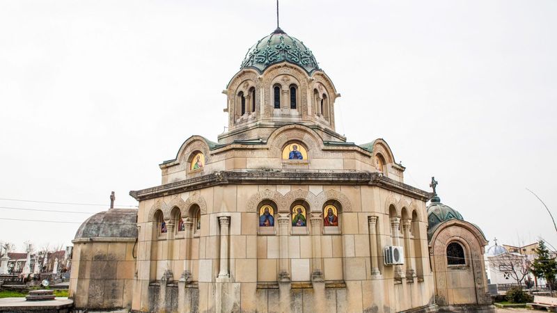 Capela Sfanta Maria din Cimitirul Sineasca