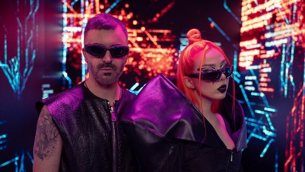 MANUEL RIVA & OLIVIA ADDAMS - Lalele