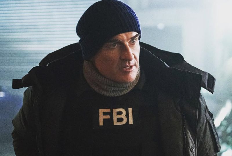 Julian McMahon a murit.