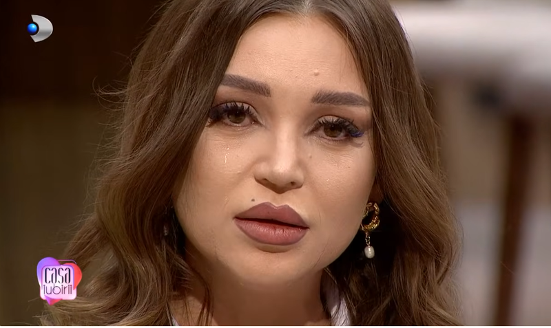 Veronica, în lacrimi 