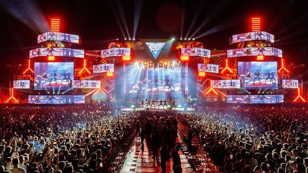 BEACH, PLEASE! 2025 Line-up prima zi de festival. Cine sunt artiștii care urcă pe scenă