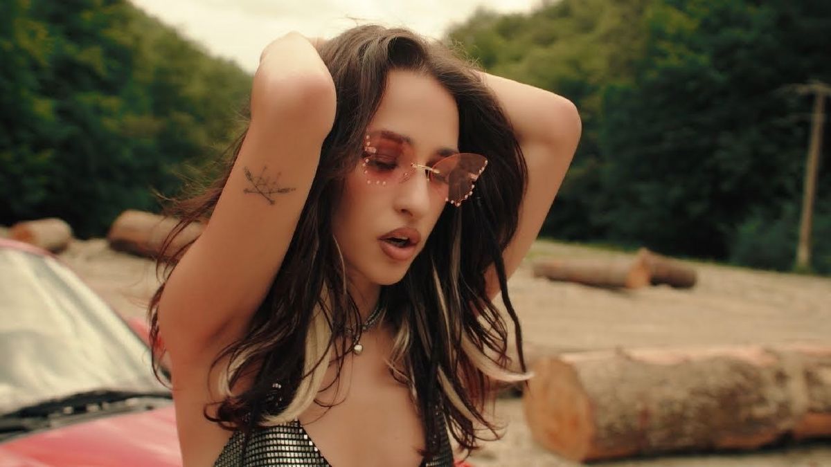 Holy Molly - Talk To You Later