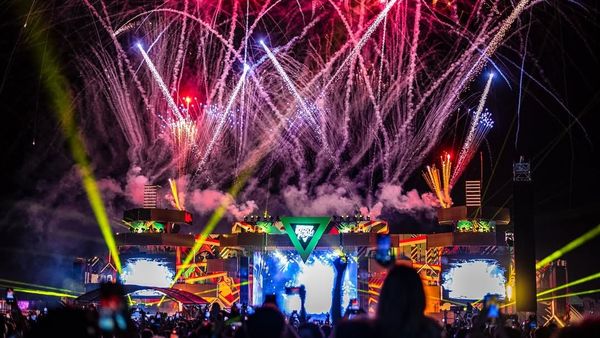 C&acirc;t costă și c&acirc;nd se pun &icirc;n v&acirc;nzare cele mai ieftine bilete la BEACH, PLEASE! 2026