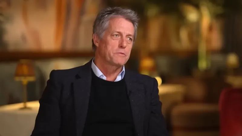 Hugh Grant a adormit l&acirc;ngă regina Camilla la Wimbledon, &icirc;n timp ce Djokovic era pe teren. Cum a fost surprins celebrul actor de la Hollywood?