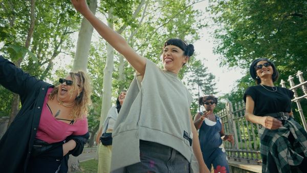 IRINA RIMES - Hora Fetelor