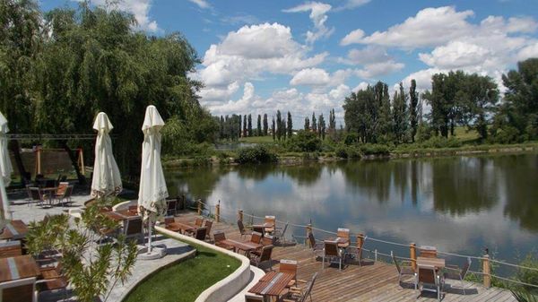 Preajba-Făcăi, paradisul ascuns la 10 km de CRAIOVA: ape liniștite și aer curat pentru weekenduri de neuitat