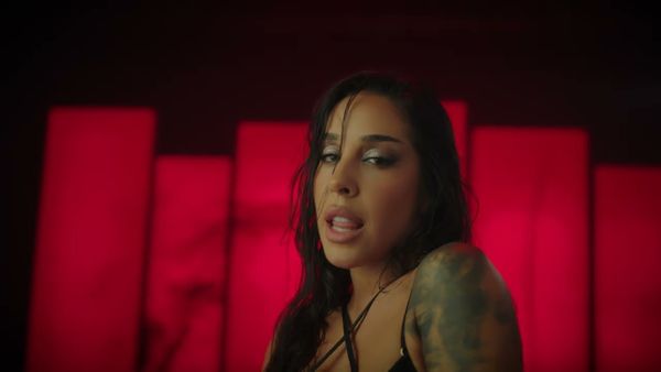 VIDEOCLIP: Ștefania - Bon Bon 