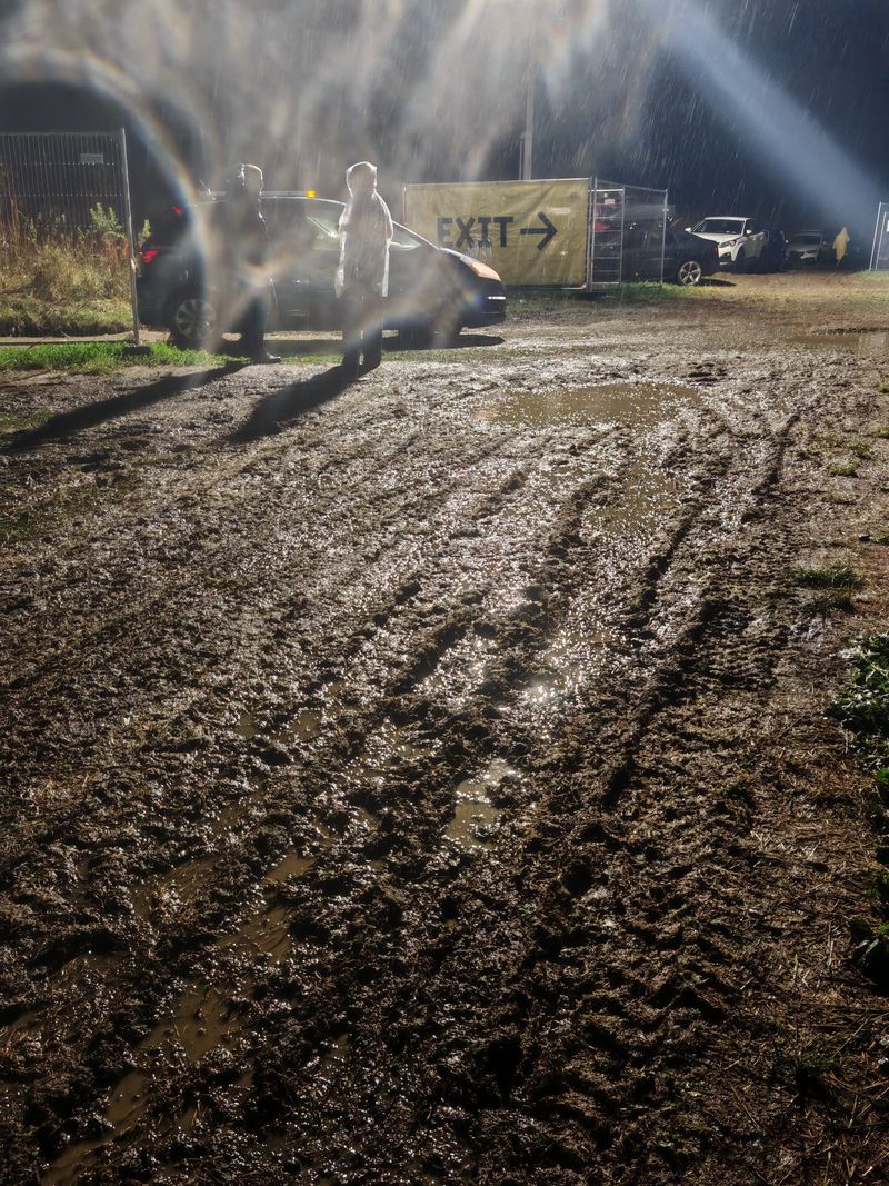 Ploaia a iscat un adevărat haos la Electric Castle 