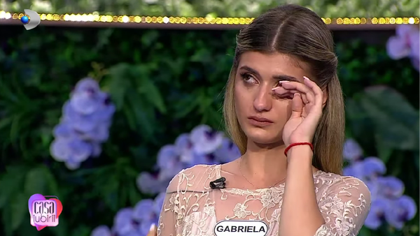 Final de drum pentru Gabriela! Cu lacrimi &icirc;n ochi, concurenta părăsește &rdquo;Casa Iubirii&rdquo;. Ce i-a spus lui Danciu &icirc;nainte să plece și cum l-a pus la zid pe Robert: &bdquo;Am cunoscut oameni care mi-au pus sufletul la &icirc;ncercare și oameni care mi-au atins inima&rdquo;