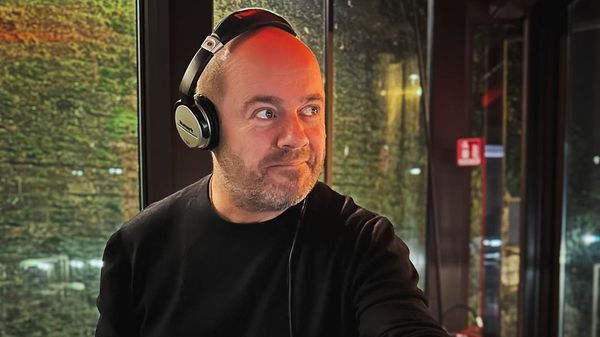 Doliu &icirc;n muzica electronică! DJ-ul și producătorul Marco Dionigi a murit &icirc;n somn la 55 de ani: &bdquo;A scris istorie pe ringurile de dans din Italia&rdquo;