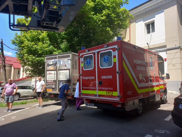 Incendiu la subsolul Maternităţii &rdquo;Cuza Vodă&rdquo; din Iaşi. A fost activat Planul Roşu de Intervenţie