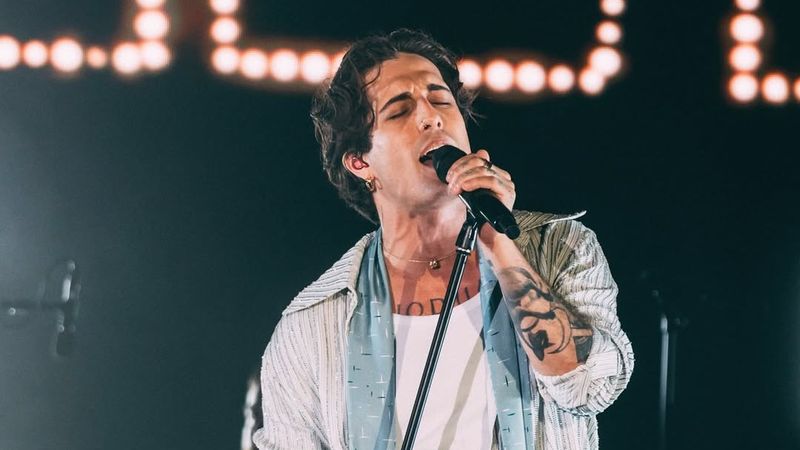 Damiano David, solistul trupei Maneskin, vine &icirc;n Rom&acirc;nia?! Detaliul care a alimentat zvonurile și i-a &icirc;nnebunit pe fani