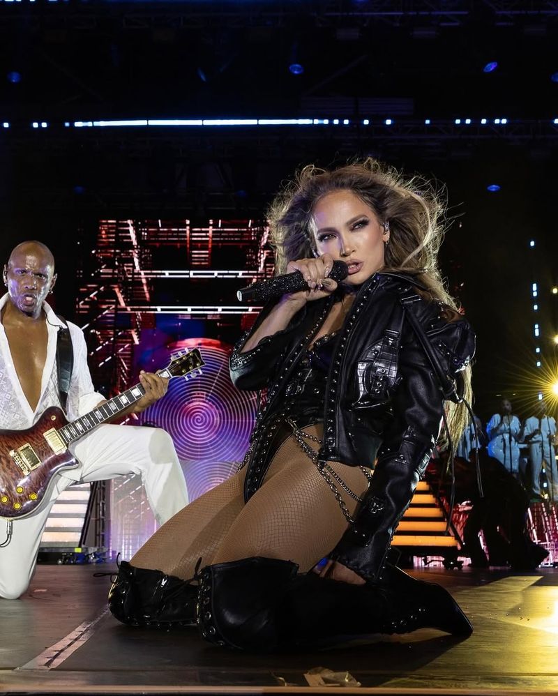 Jennifer Lopez cântă pentru prima dată în România 