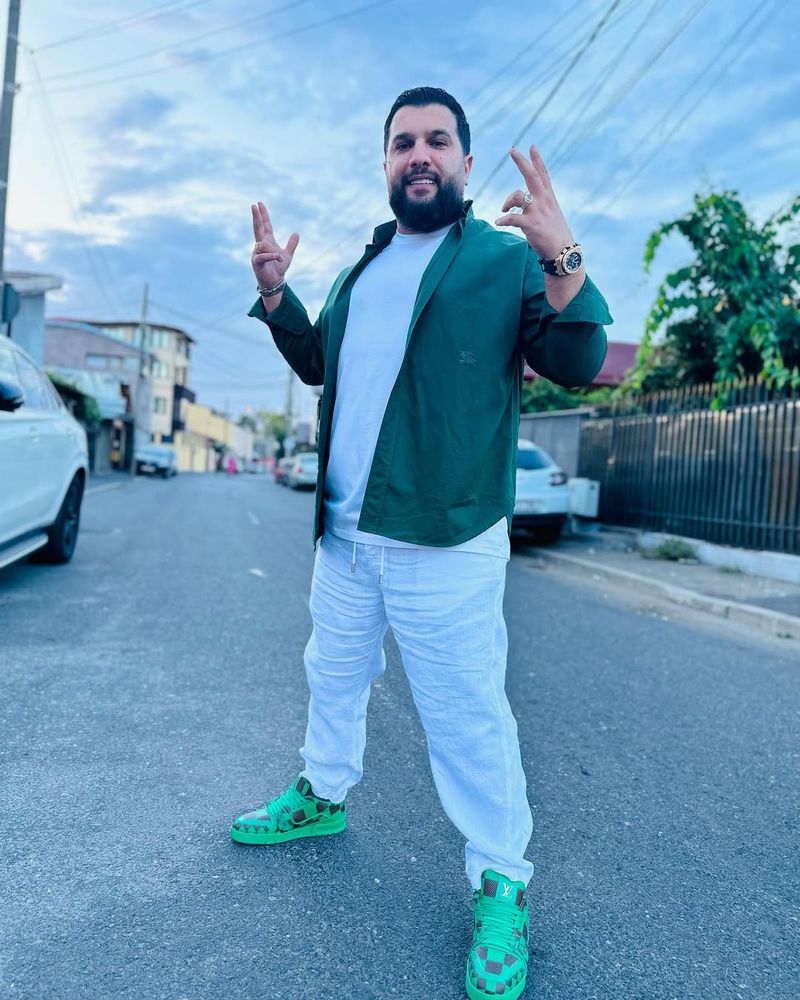 Tzancă Uraganu i-a cântat lui Jennifer Lopez