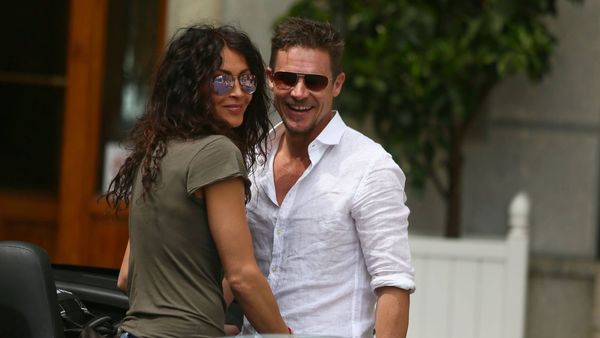 Mihaela Rădulescu s-a îmbrăcat în alb la priveghiul lui Felix Baumgartner. De ce a renunțat la negru în ziua despărțirii de bărbatul iubit