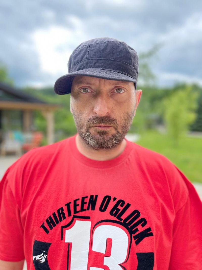 Cheloo a făcut scandal în curtea Catedralei Mântuirii Neamului