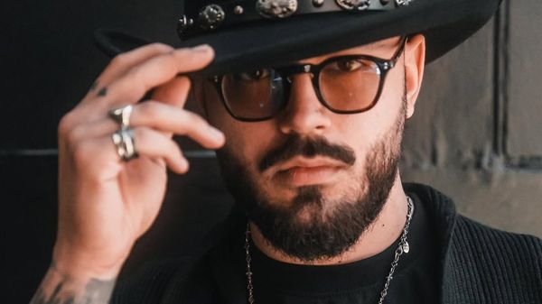 Victor Dorobanțu, &rdquo;Thing" din serialul &rdquo;Wednesday&rdquo;, alături de Lady Gaga la Londra. Cum au fost surprinși cei doi?