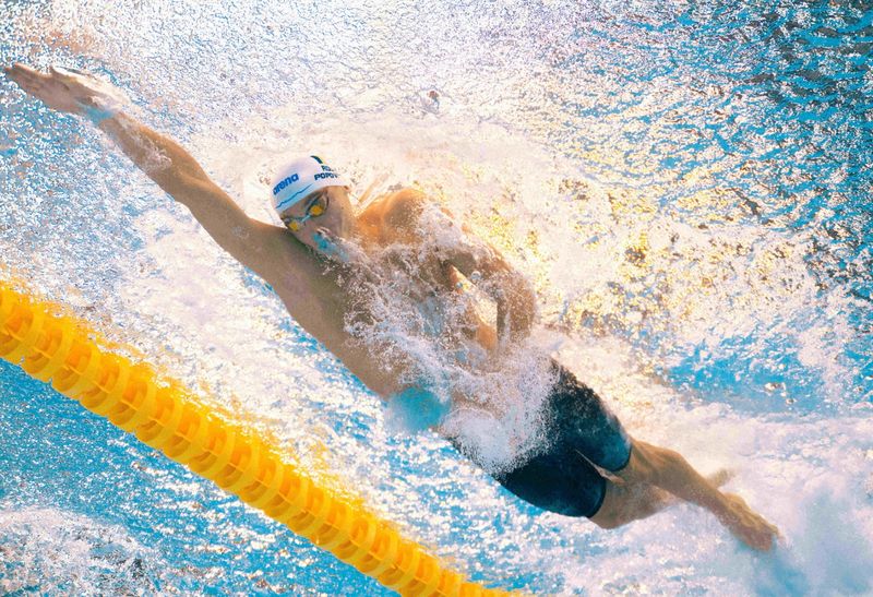 David Popovici stabilește un nou record la Campionatul Mondial de Natație de la Singapore