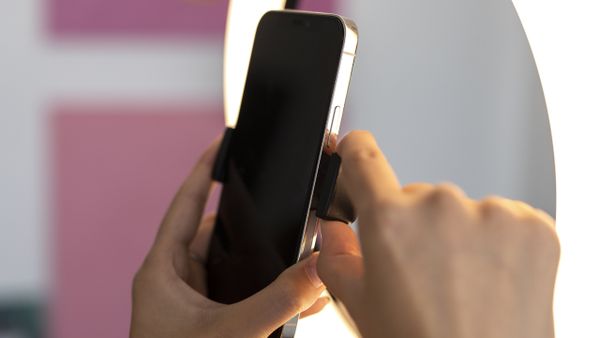 A publicat avertismente, dar nimeni nu a intervenit. Una dintre cele mai cunoscute influencerițe a fost găsită cu gâtul tăiat după ce a fost răpită în fața unui cinematograf