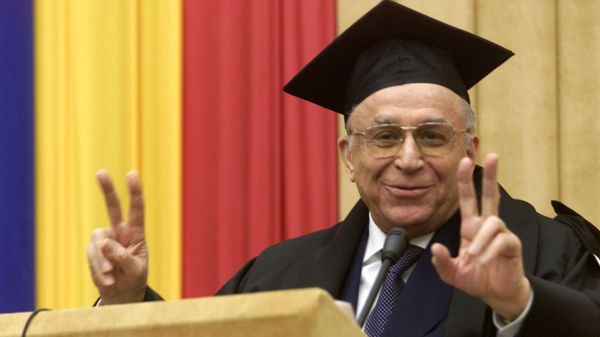 Comitetul de Organizare a Funeraliilor de Stat a luat o decizie! Ce se va &icirc;nt&acirc;mpla dacă fostul președinte Ion Iliescu se va stinge din viață și cine va face anunțul oficial?